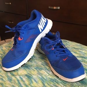 ❤️Boys Blue Nike Sneakers